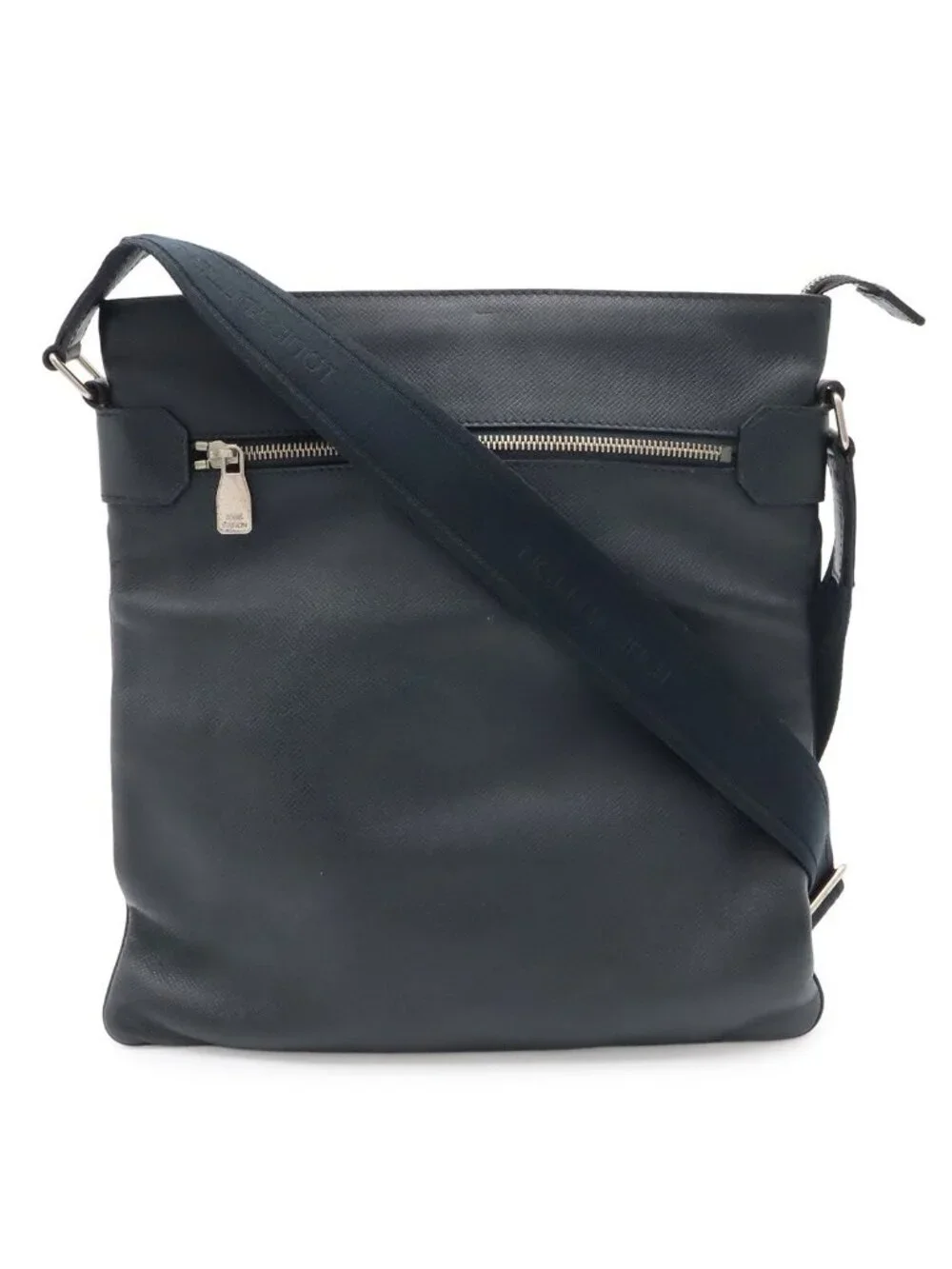 Louis Vuitton Taiga Sasha Shoulder Bag Crossbody No Gusset Boreal Navy Silver